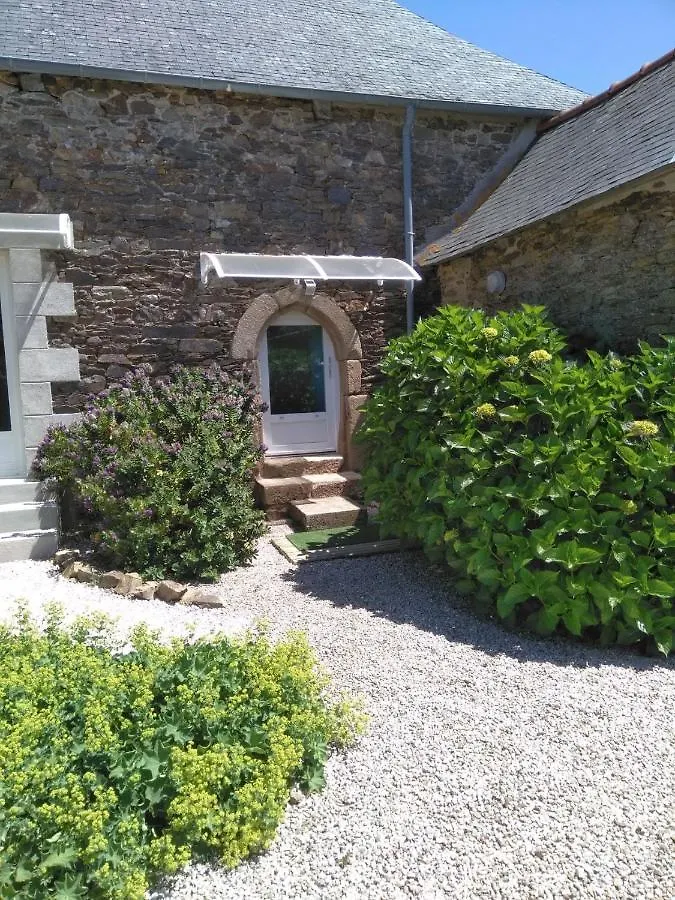 Le Rumain Apartment Hengoat 0*,