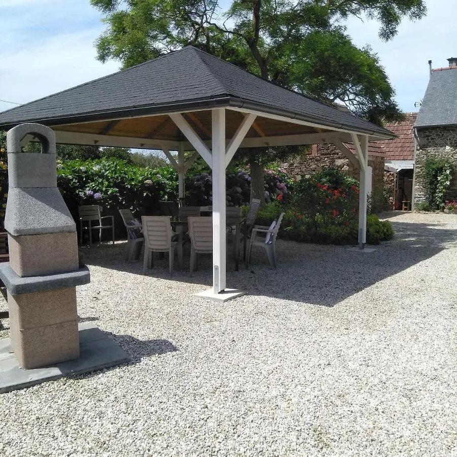 Le Rumain Apartment Hengoat